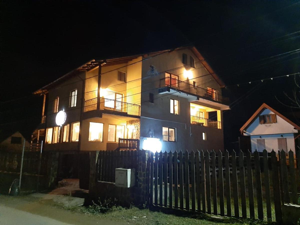 Pensiunea Montan Din Bran,Sat Simon Spa Indoor Бран Екстер'єр фото